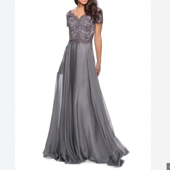 La Femme Dresses & Skirts - NWT La Femme Floral Embroidery Chiffon Column Gown Size 14